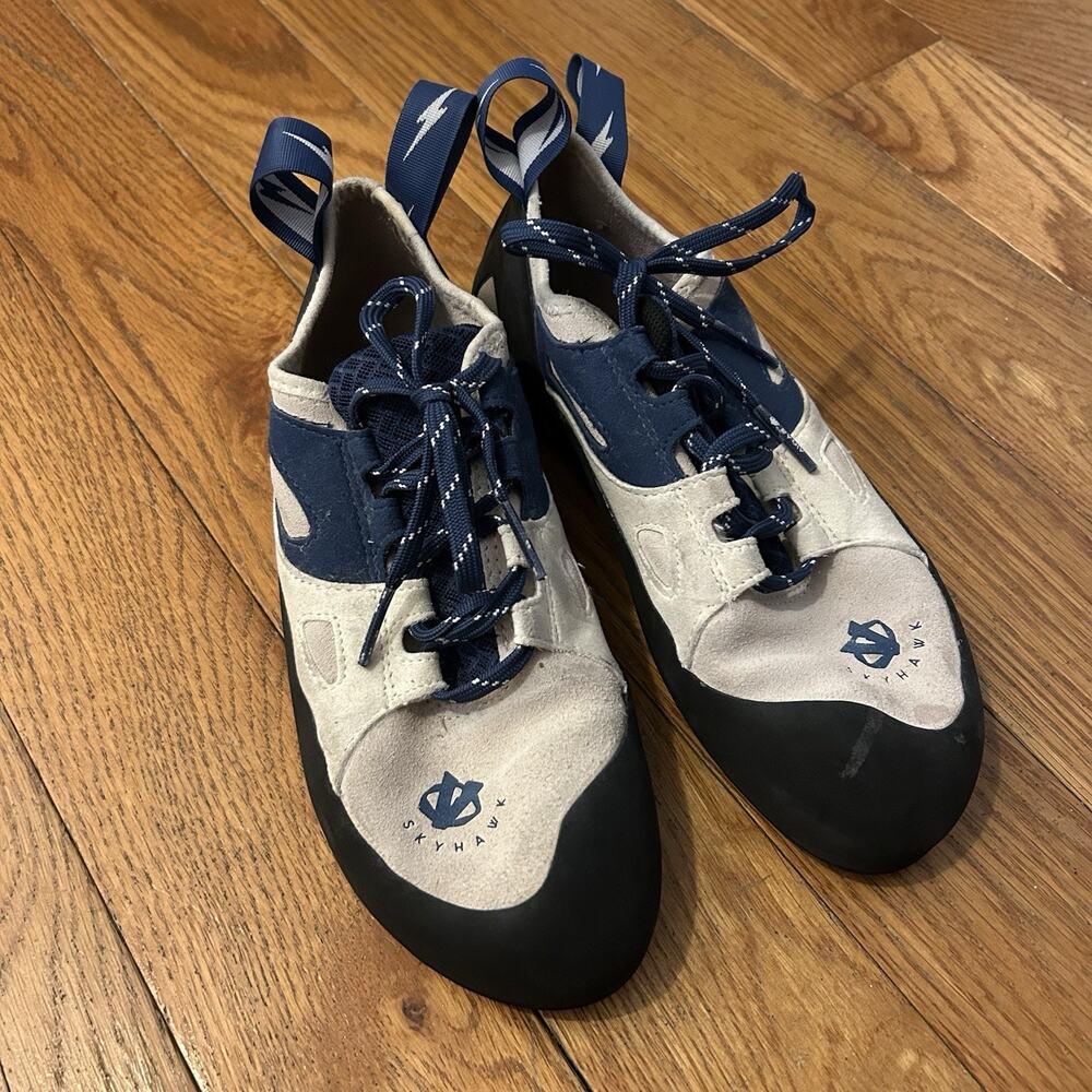 Evolv Skyhawk Suede Climbing Shoes Size Womens 9.5